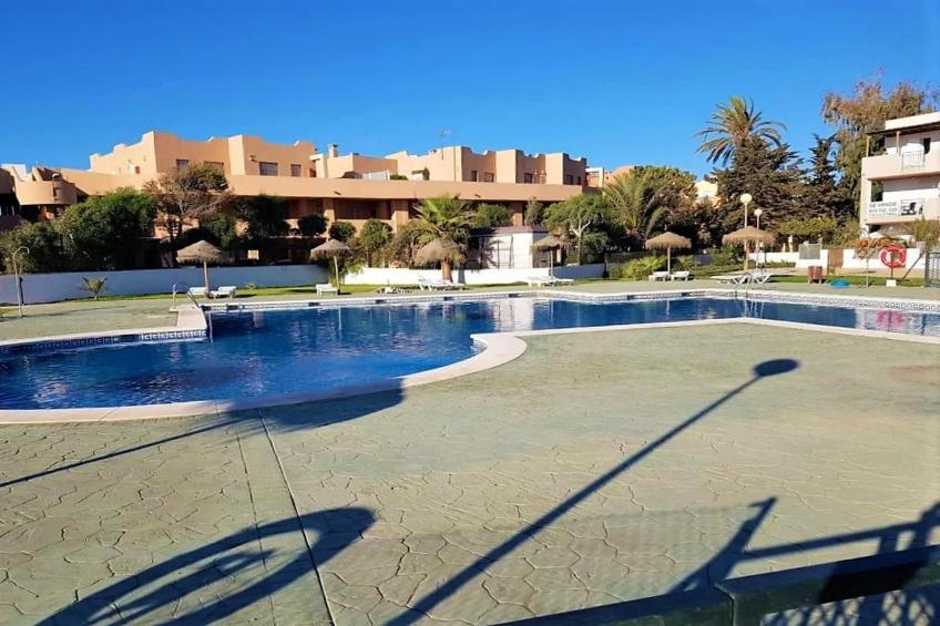 Natura World Duplex con patio privado 2b - foto 14