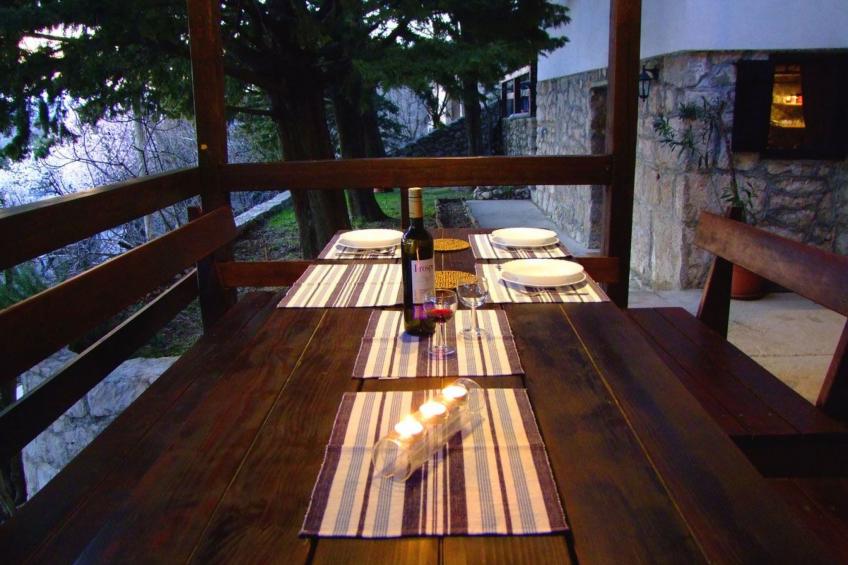 mit Pool in Lukovo Sugarje - foto 37