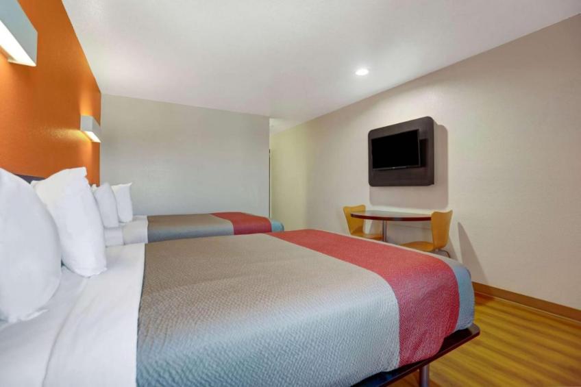 2 Queen Beds  Non-Smoking - foto 9