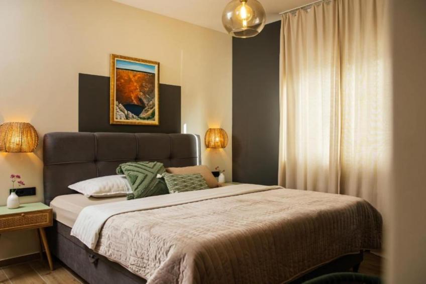 Luxury Villa Lara with Heated Pool, Hot-Tub and Sauna - Six Bedroom Villa with Pool - foto 14