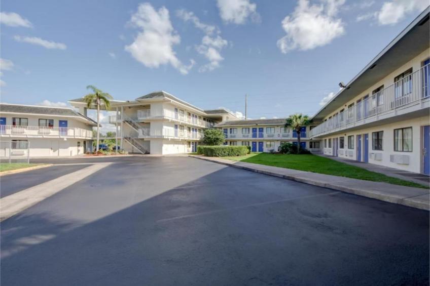 Motel6 Lakeland FL - 2BF_US_TMA005