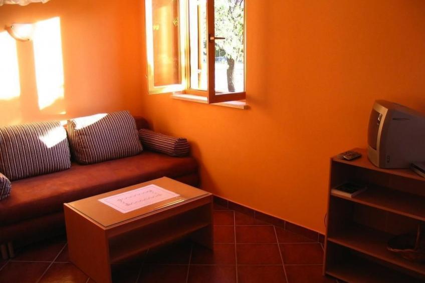 Charmantes Ferienhaus in Bartići mit Terrasse - foto 17