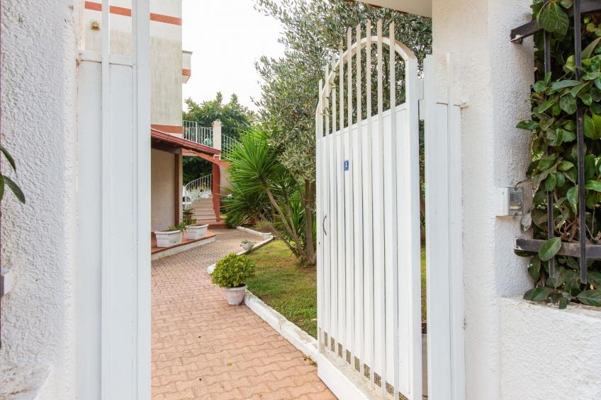 Flacher Rasen rechts - foto 18