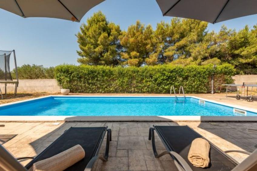 Holiday house Tina with jacuzzi and pool - foto 46