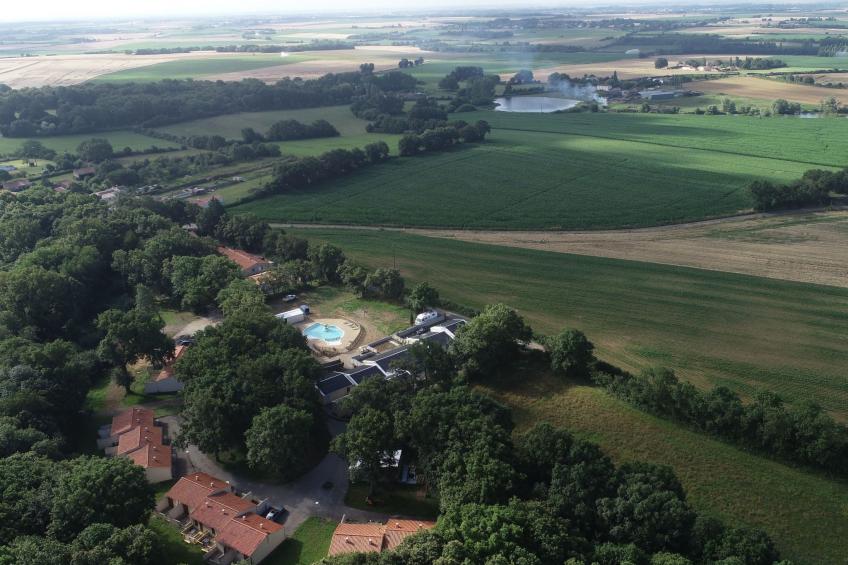 Cottage "Cottage Confort 1 ch" im Feriendorf - foto 18