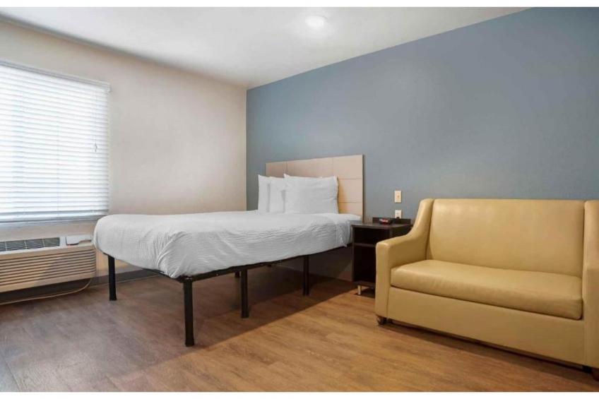 1 Full Bed | ADA\/Tub\/Non-Smoking\/Kitchen - foto 21