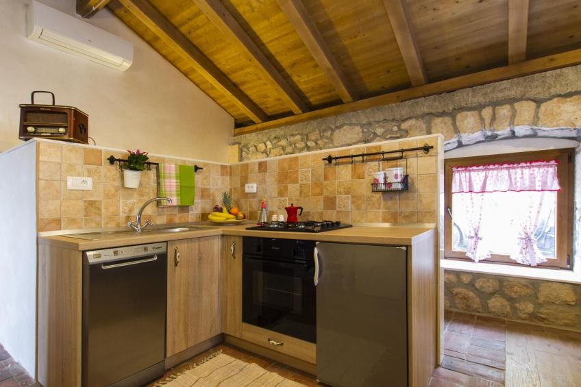 Geräumiges Ferienhaus in Brseč mit Privatem Pool - foto 15