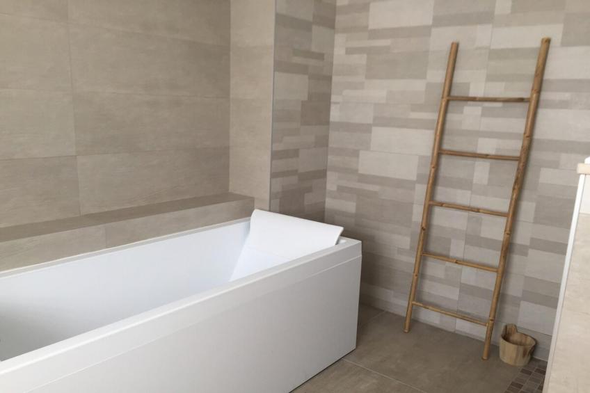 Belle maison avec piscine à débordement chauffée - foto 28