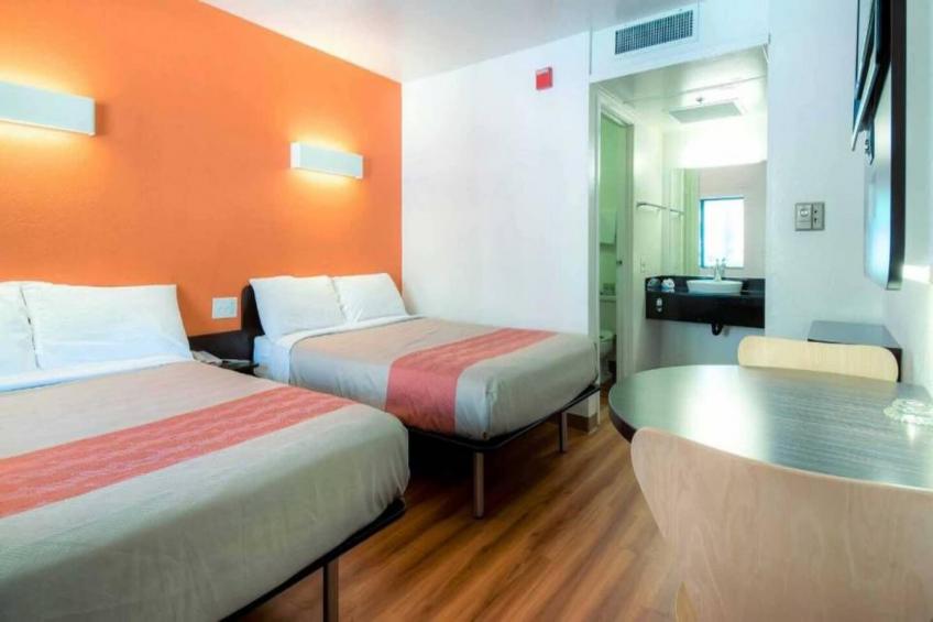2 Full Beds  Micfridge - foto 8