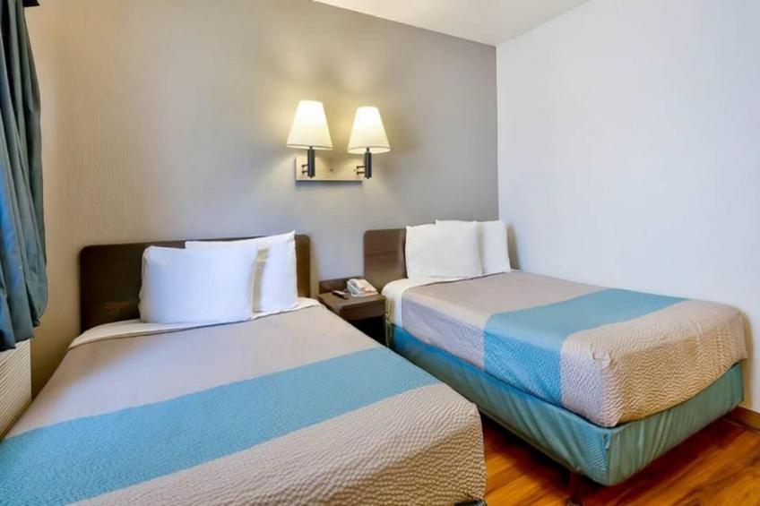 2 FULL BEDS  MICFRIDGE - foto 6