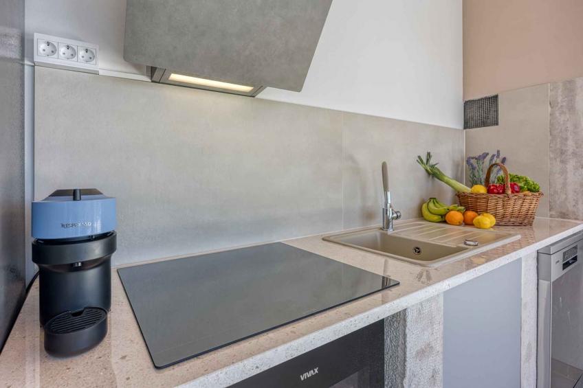 Villa met verwarmd zwembad en jacuzzi - BF-6M3YF - foto 29