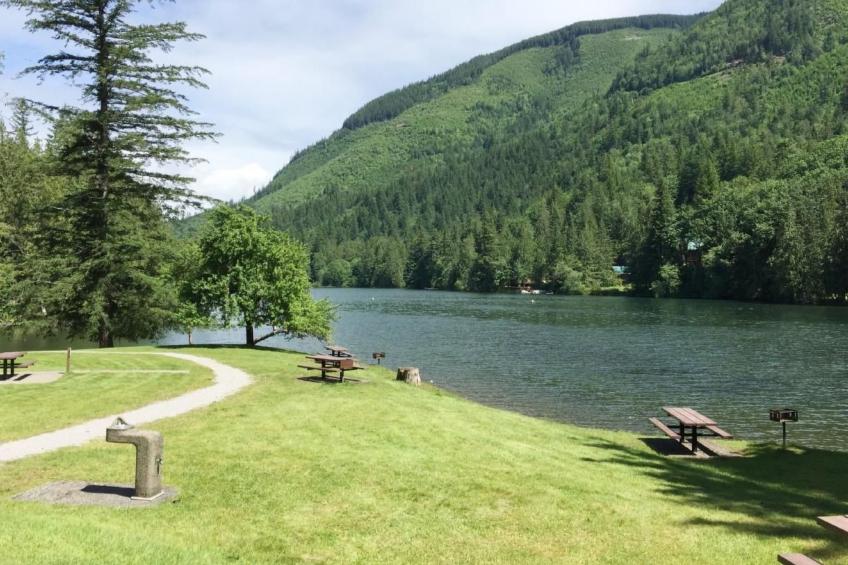 Hütte am See mit Whirlpool, Haustiere OK, Seezugang - foto 20