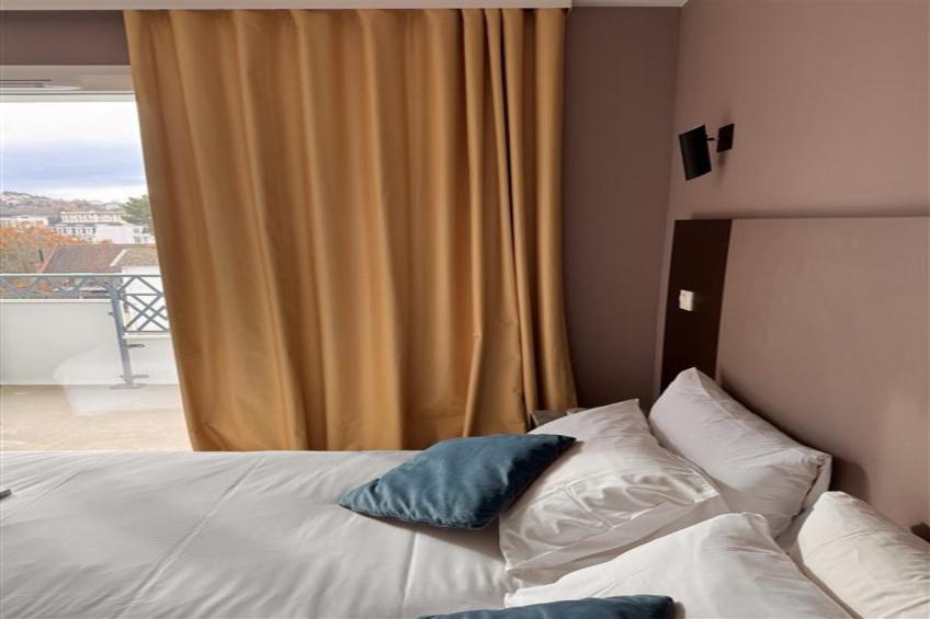 Resort thermal de Châtel-Guyon Apartment COME- Standard with bath - foto 11