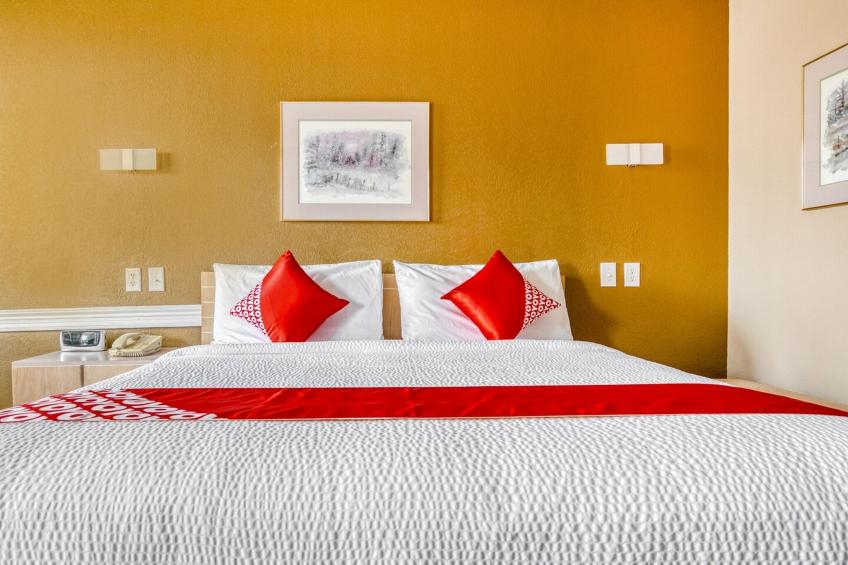 Queen Bed