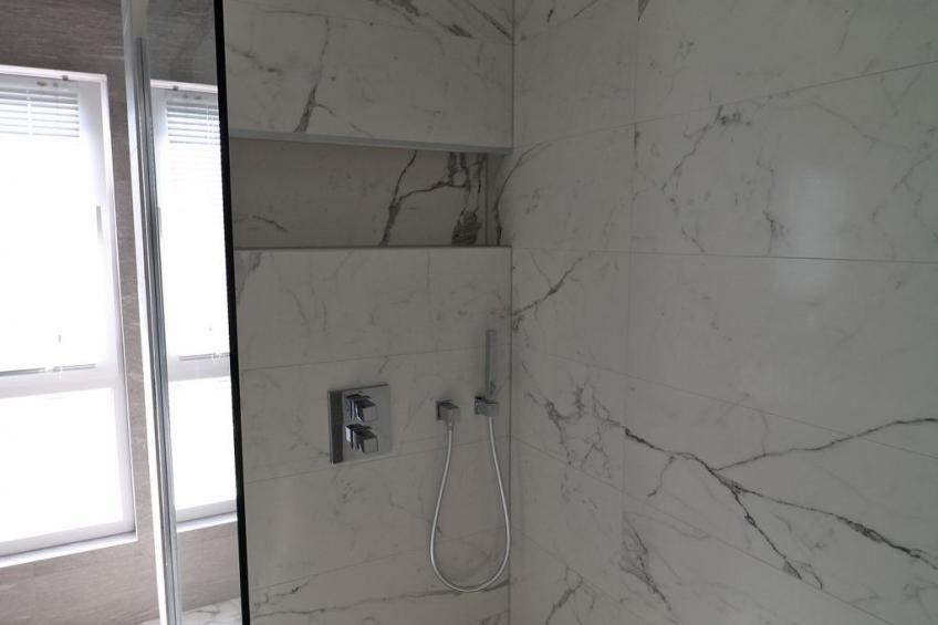 Moderne Villa mit Infinity-Pool im Bergdorf Veliko Brdo - foto 2