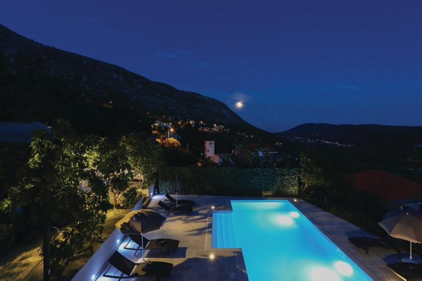 Apartment Villa IN - Four-Bedroom Apartment with Private Pool - foto 25