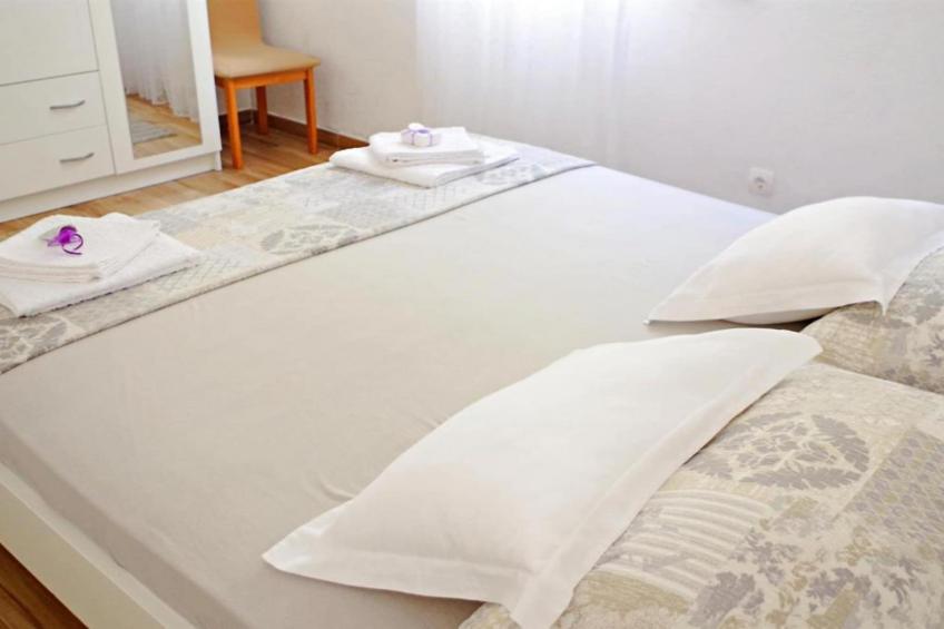 Zdenka Adriatic View Apartments - Two Bedroom Apartment With Sea View  And Balcony (Rozi) - foto 4
