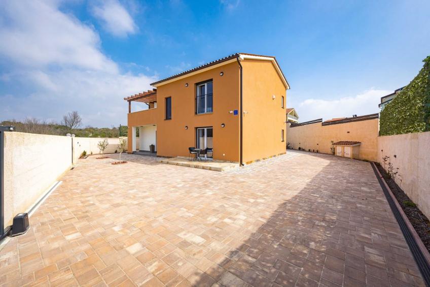 Villa Nur Amela with Pool, Jacuzzi, Darts - foto 45