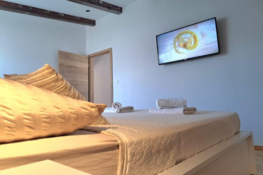 Tranquil Holiday Home with Pool, Garden, and Playground in a Peaceful Countryside Setting - Three Bedroom Holiday Home - foto 12