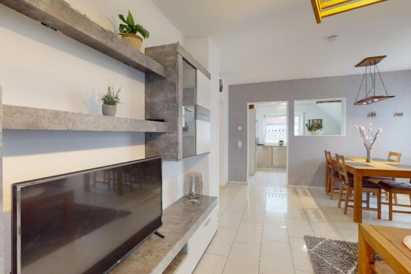 Helle Familienfreundliche Barrierefreie Wohnung - foto 2