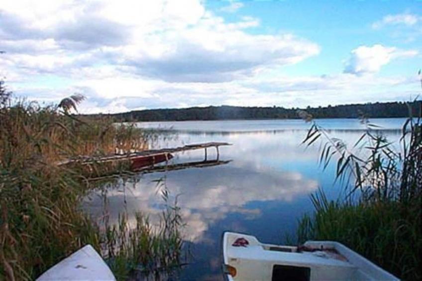 Drewniany dom nad jeziorem - foto 35