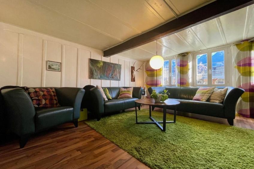 Chalet-Hausteil mit Garten im Dorfkern - foto 11