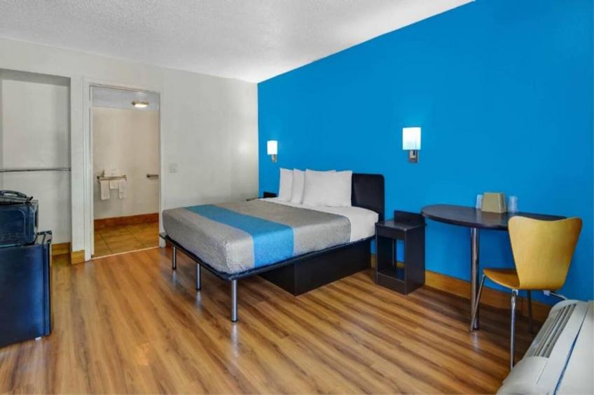 1 KING BED  NON-SMOKING - foto 9