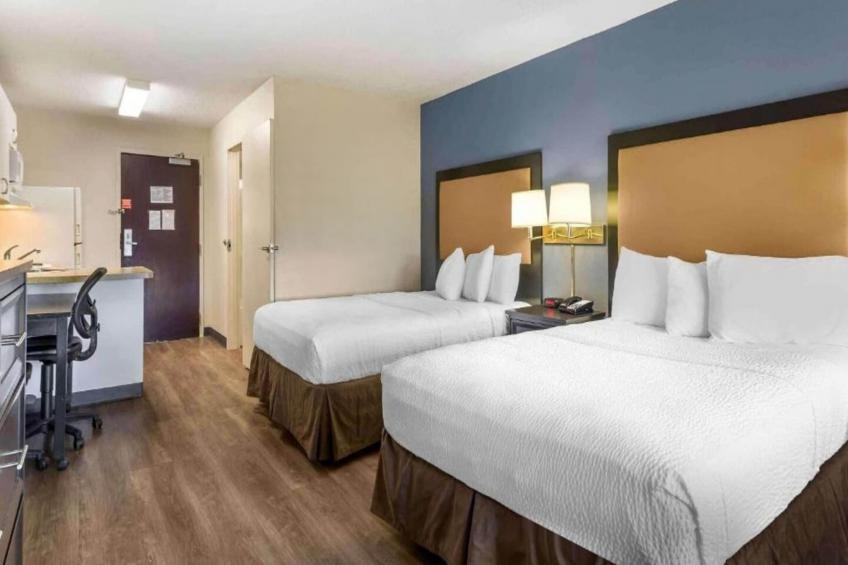 2 Full Beds | Non-Smoking, Kitchen - foto 11