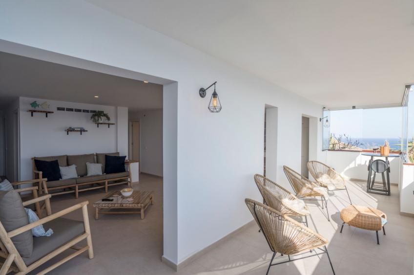 Helle Wohnung mit atemberaubender Aussicht auf das Meer und den Strand - foto 21