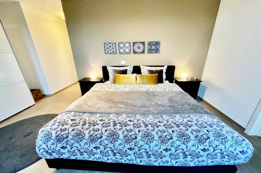 Modern 2BR Penthouse Near Diamond District by OneLuxStay - foto 35