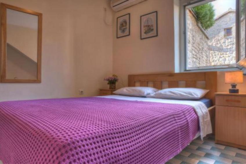 Quaint & Affordable Stay in Budva Traditional Stone House - Family Room 2 - foto 7