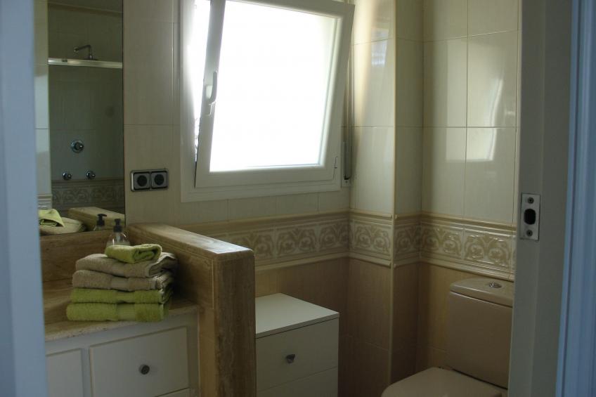 Gemütliches Ferienhaus mit Pool und Meerblick - foto 17