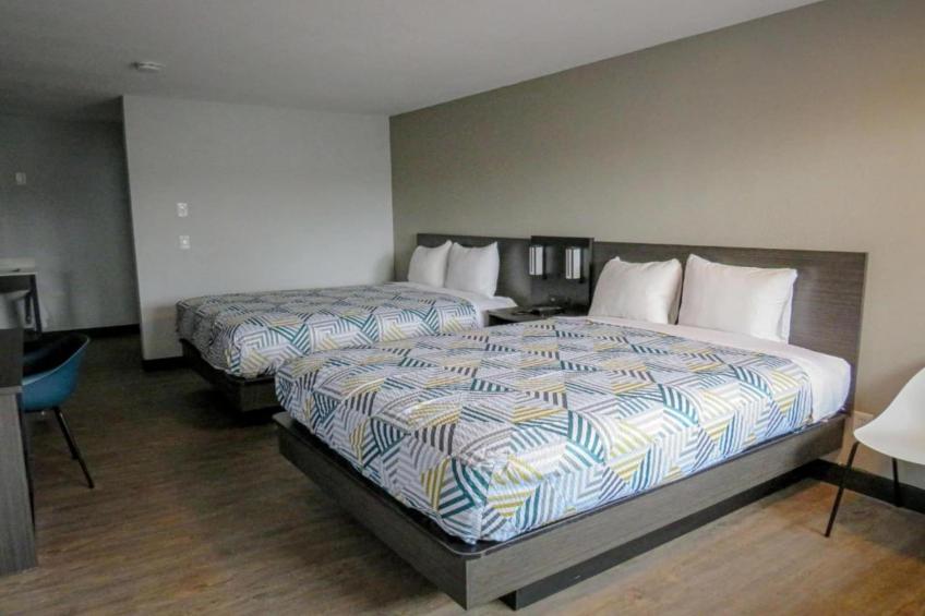 2 Queen Beds  Non-Smoking - foto 10