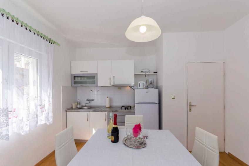 Ferienwohnung mit Klimaanlage, Terrasse und Meerblick in Jelsa - BF-T6D97 - foto 9