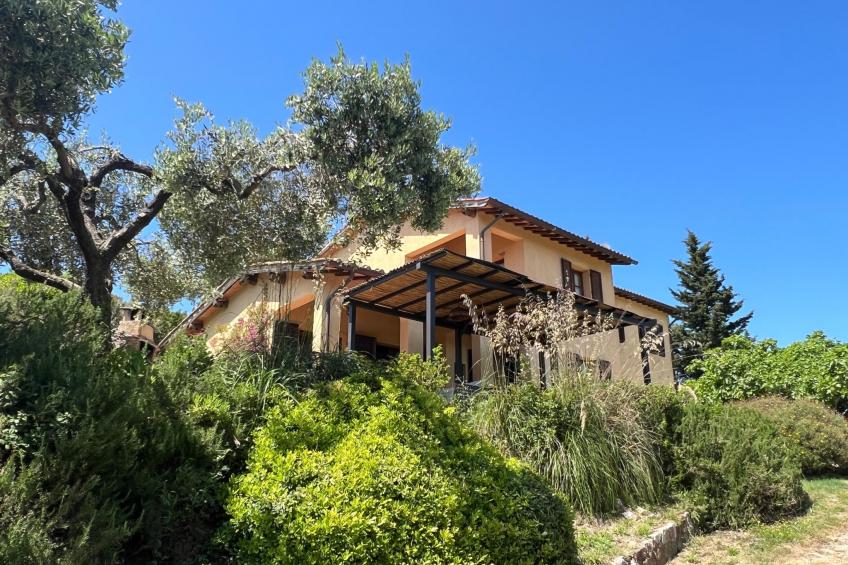 Exklusiv Ferienhaus Elba mit Panorama und Garten - foto 9