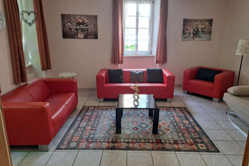 mit Garten und Parkplatz - foto 6