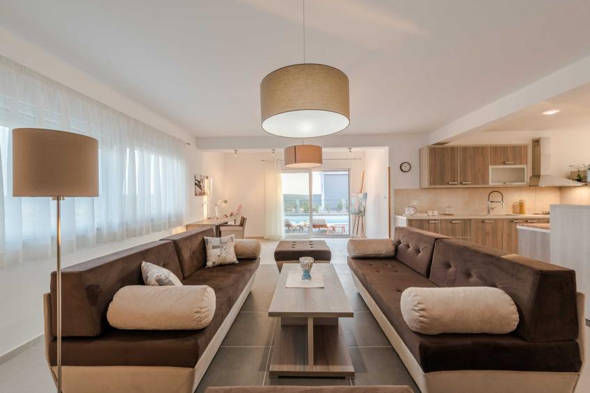 Luxury Escape with Swimming Pool & Modern Design - Deluxe Four Bedroom Villa with Sea View and Private Pool (Villa 5) - foto 3