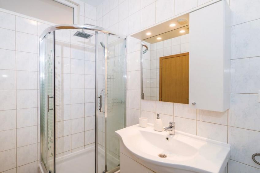 Holiday Home Villa Ksenija - Six Bedroom Holiday Home with Pool - foto 32