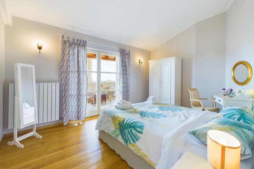 Luxuriöse Villa mit Schwimmbad und großem Garten - foto 25