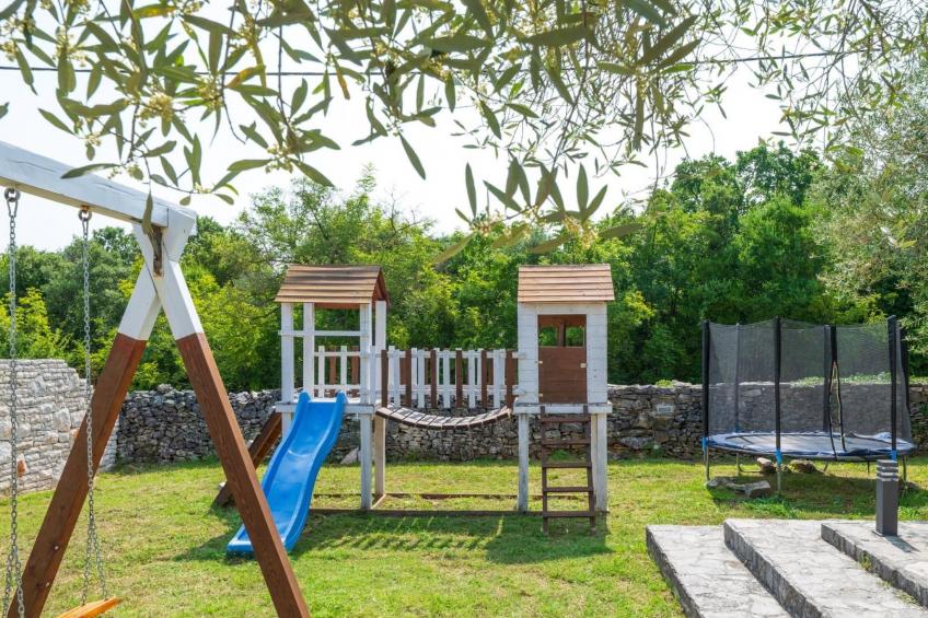 Villa mit privatem Pool und großem Garten - foto 44