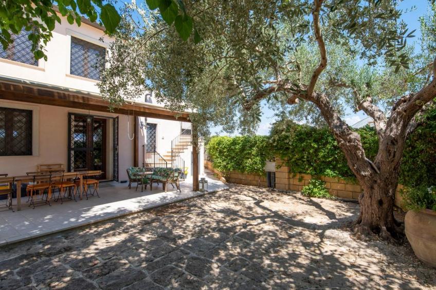 in Noto mit Terrasse, Garten und gemeinsamem Pool - foto 3