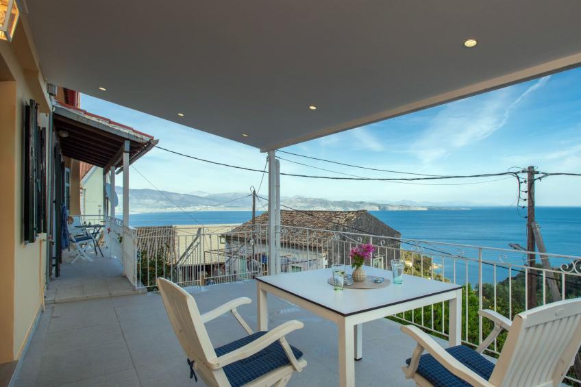 Studio mit atemberaubendem Blick auf das Meer