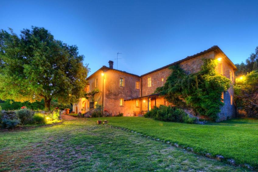 Atemberaubende Villa- 24 Gäste -privater SwimmingPool