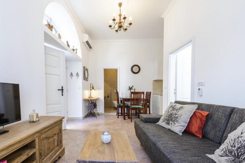 Apartments Franka Old Town - One Bedroom Apartment