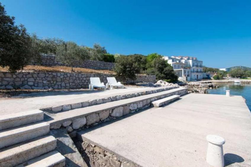 Spacious and Cozy Seafront Apartments - Two Bedroom Apartment  with Terrace and Sea View - foto 21