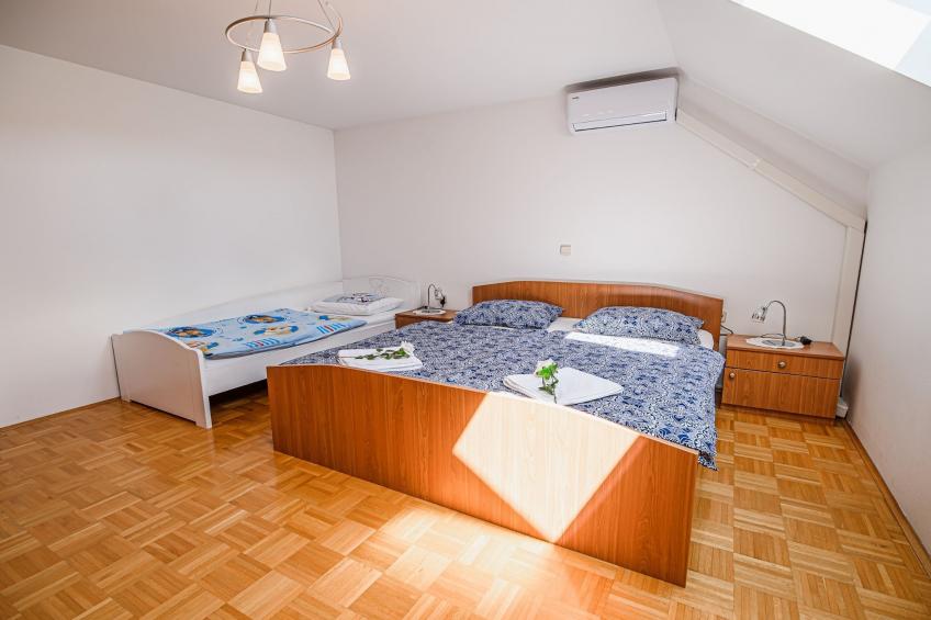 Sunny and Spacious Apartments with Terrace near Water Park - Three Bedroom Apartment with Terrace - foto 17