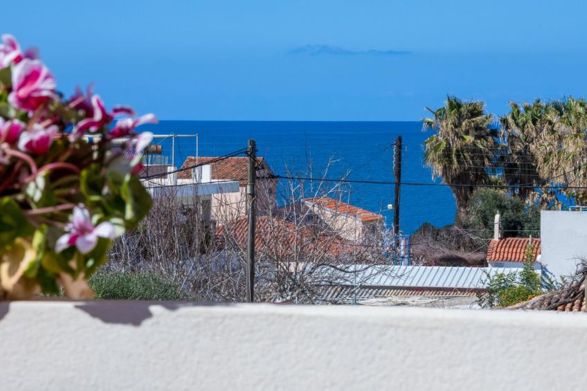 Haus in Agia Marina mit Außenpool - foto 12