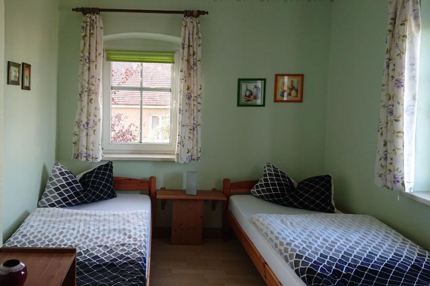 mit Garten, Weinlaube und Aussenpool - foto 7