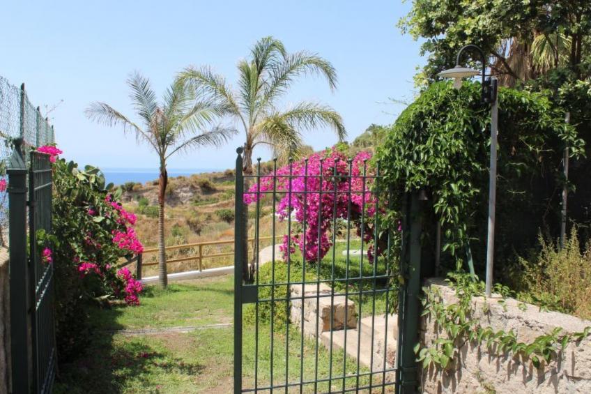 Ausgezeichnete Villa mit Schwimmbad, Panoramaterrassen - foto 9