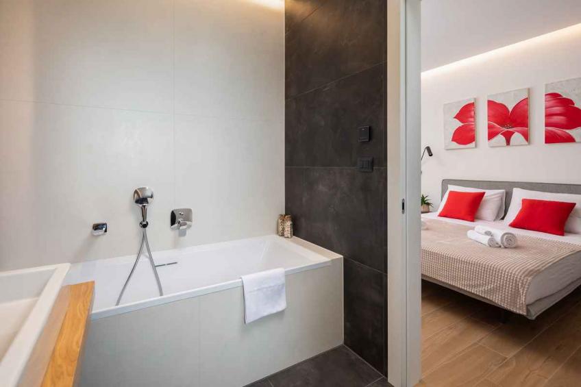 Villa mit Swimmingpool, Whirlpool und Sauna - BF-96KHV - foto 54